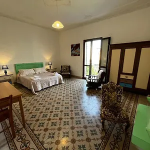https://mille-lire.palermohotels.org