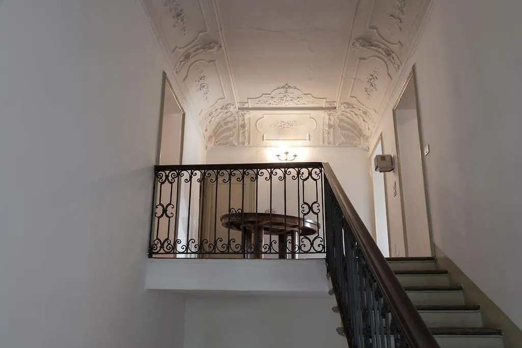 Villa Del Cigno Lecco Guest house